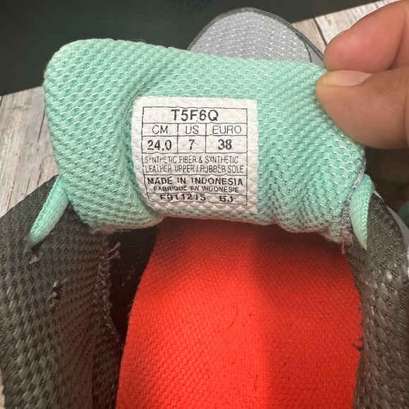 Asics Women Gel-Pulse 7 T5F6Q Gray Yellow Mint Running Sneakers Size 7 - Picture 9 of 9